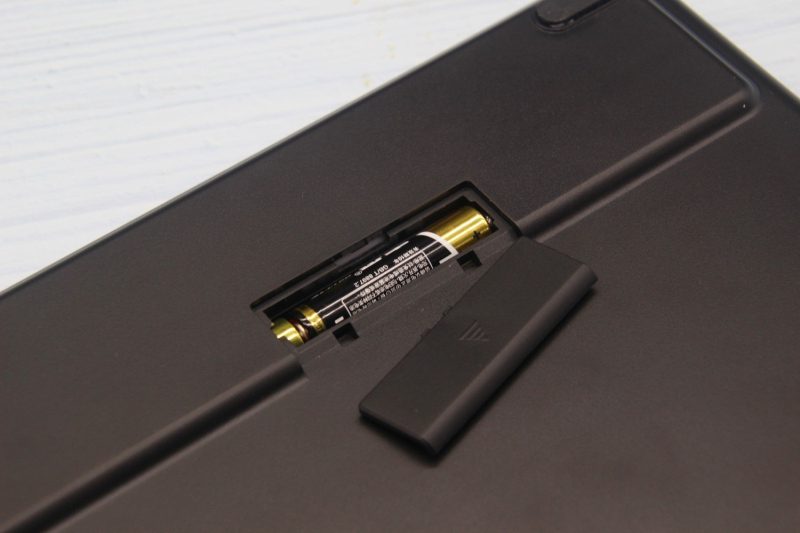 Dareu LK200 bluetooth keyboard Ultra-thin portable universal wireless keyboard for ipad PC mobile phone Dareu LK200 bluetooth keyboard Ultra-thin portable universal wireless keyboard for ipad PC mobile phone