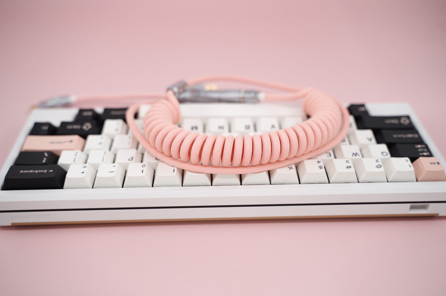 GeekCable Customized Mechanical Keyboard Data Cable For GMK Theme SP Keycaps For Filco For Varmilo Theme Full Pink Handmade