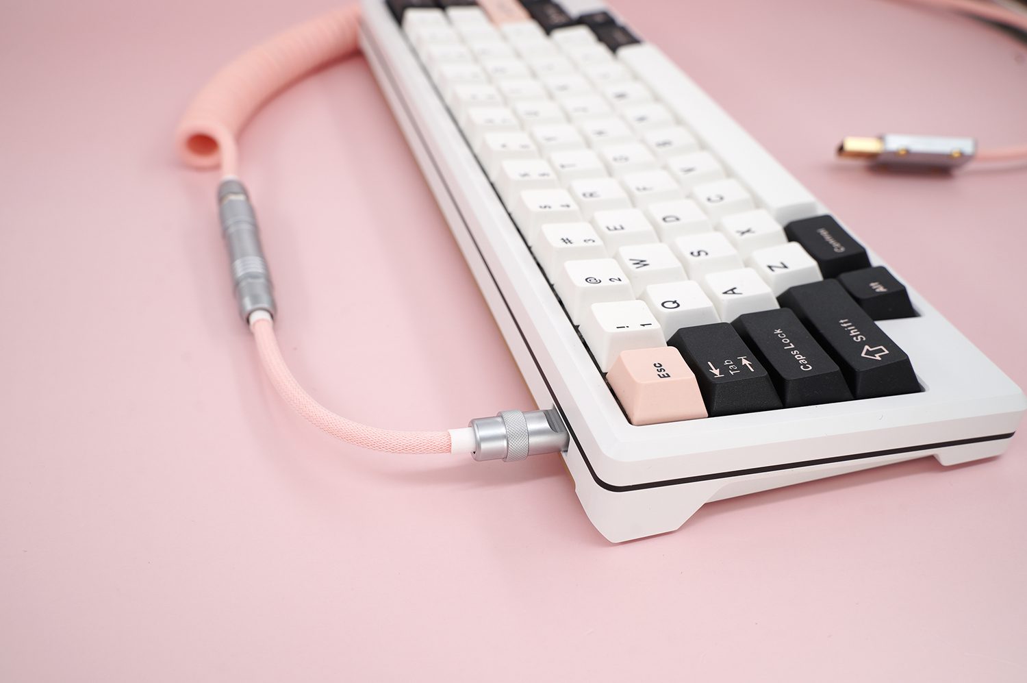 GeekCable Customized Mechanical Keyboard Data Cable For GMK Theme SP Keycaps For Filco For Varmilo Theme Full Pink Handmade