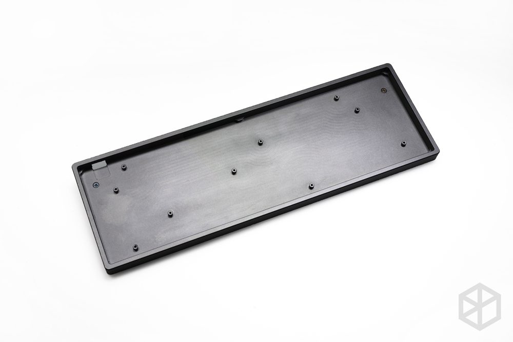 Anodized Aluminium flat case with metal feet for custom mechanical keyboard black siver grey red blue colorway for xd68 65% Anodized Aluminium flat case with metal feet for custom mechanical keyboard black siver grey red blue colorway for xd68 65%