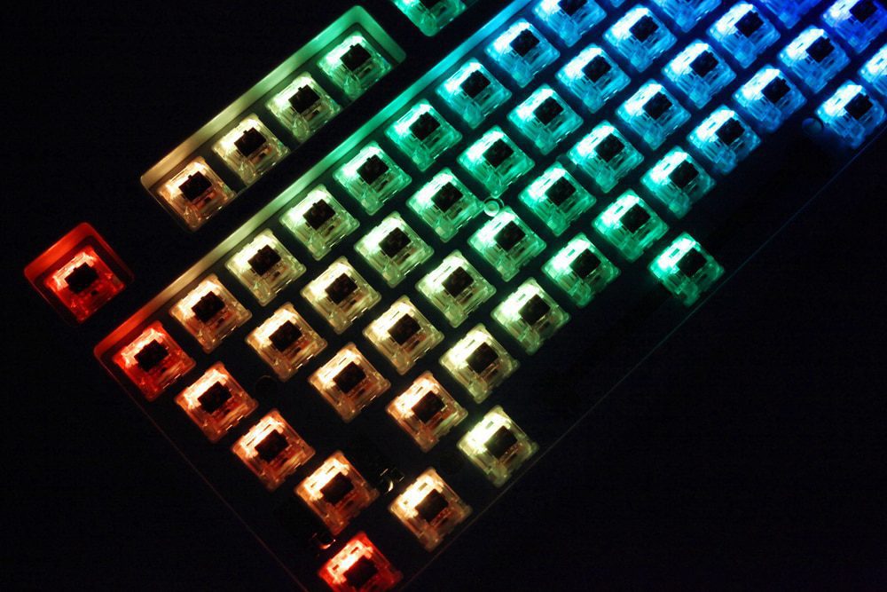 bm980rgb bm980 rgb hot swappable Custom Mechanical Keyboard PCB programmed qmk VIA firmware full rgb switch underglow type c