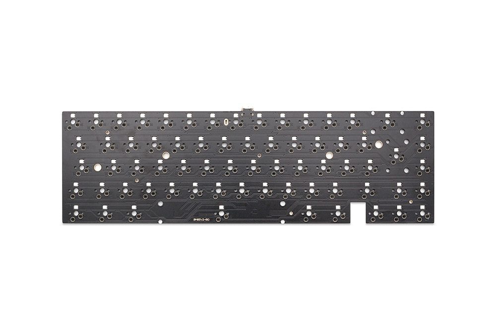 bm65rgb bm65 ISO rgb 65%  hot swappable Custom Mechanical Keyboard PCB programmed qmk VIA firmware rgb switch underglow type c