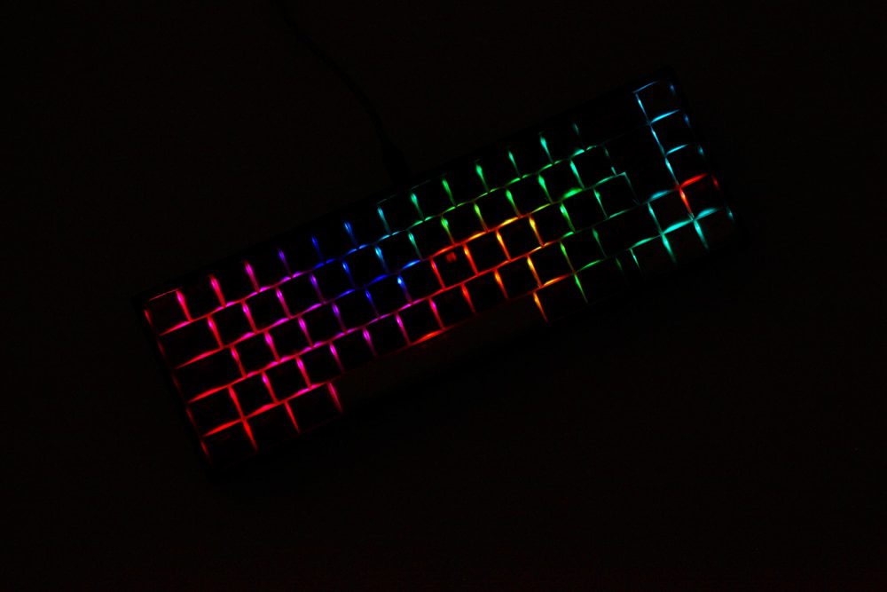 bm65rgb bm65 ISO rgb 65%  hot swappable Custom Mechanical Keyboard PCB programmed qmk VIA firmware rgb switch underglow type c