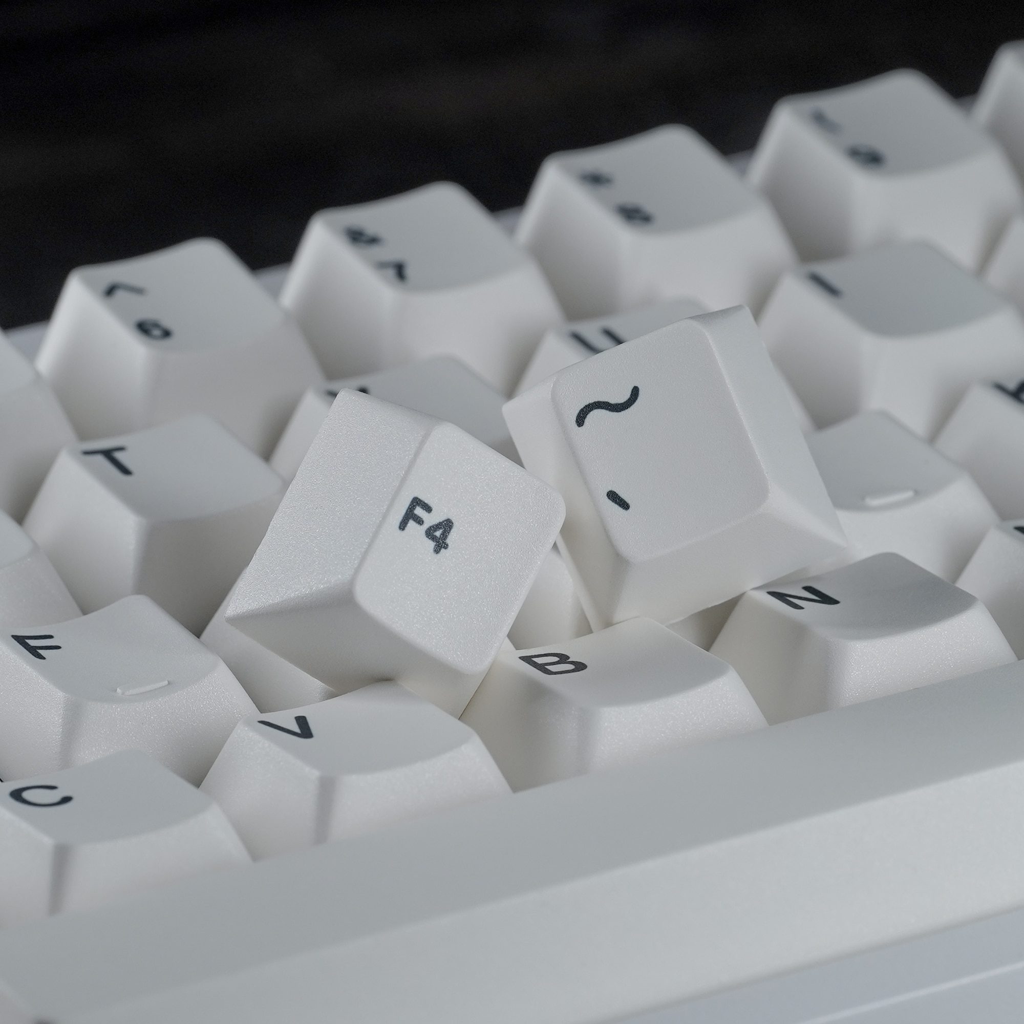 EPBT × GOK BOW R2 Keycaps Set 146 keys DYE-SUB For Customized MX Mechanical Keyboard EPBT × GOK BOW R2 Keycaps Set 146 keys DYE-SUB For Customized MX Mechanical Keyboard