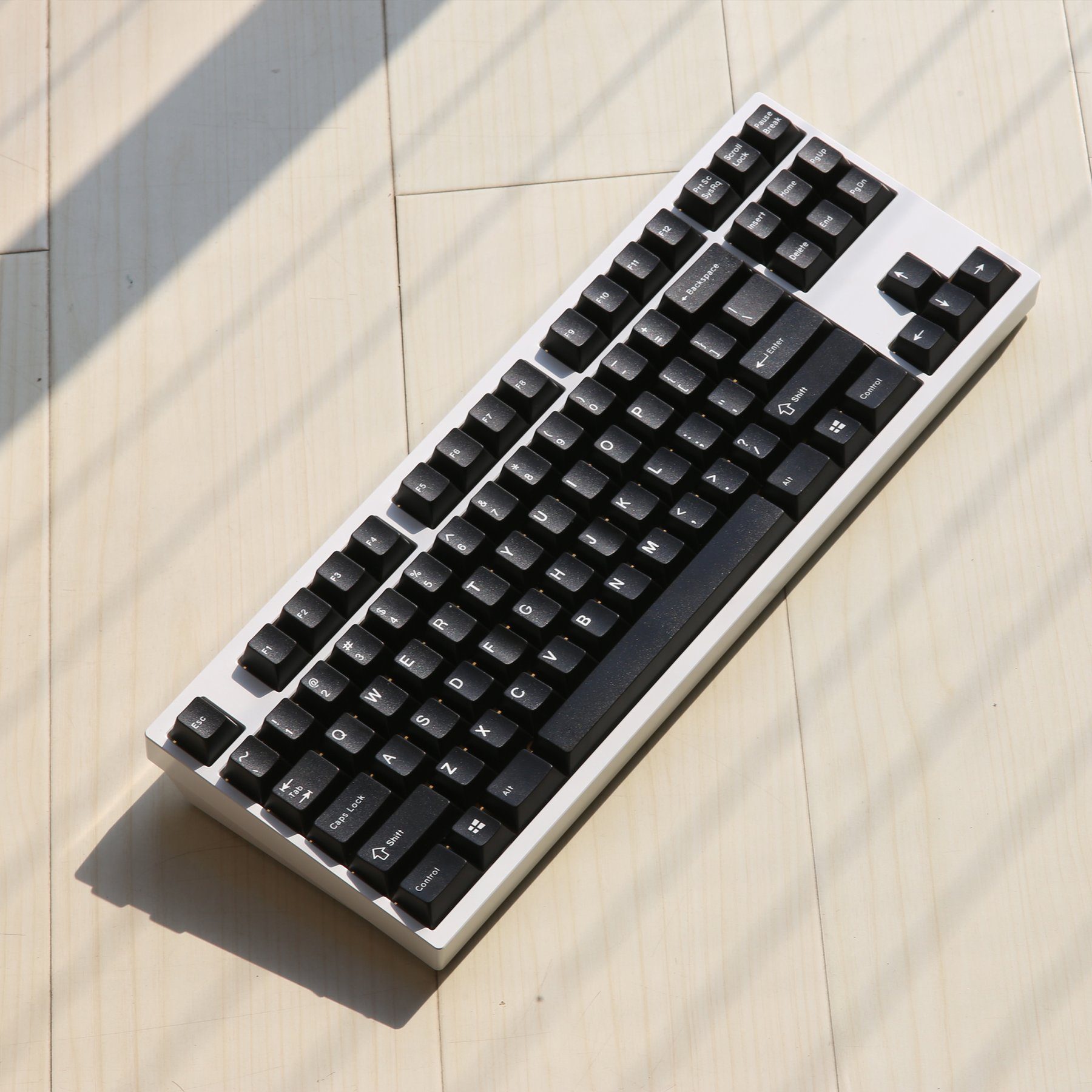 EPBT EnjoyPBT White On Black ABS Doubleshot Keycaps Set Cherry Profile For MX Mechanical Keyboard EPBT EnjoyPBT White On Black ABS Doubleshot Keycaps Set Cherry Profile For MX Mechanical Keyboard