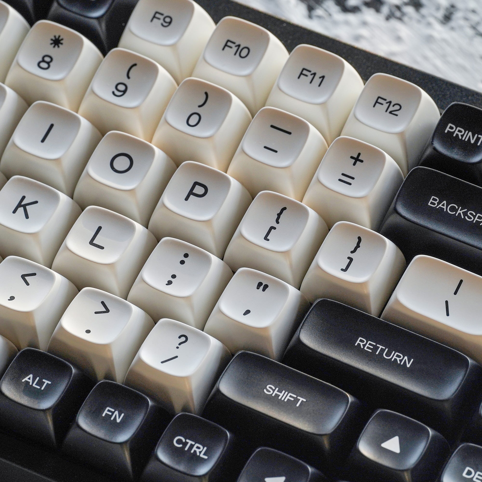 KBDfans PGA Profile Black And White Doubleshot Keycaps Set ABS Material Fit Cherry MX switches 61/63/67/68/84/87/104keys