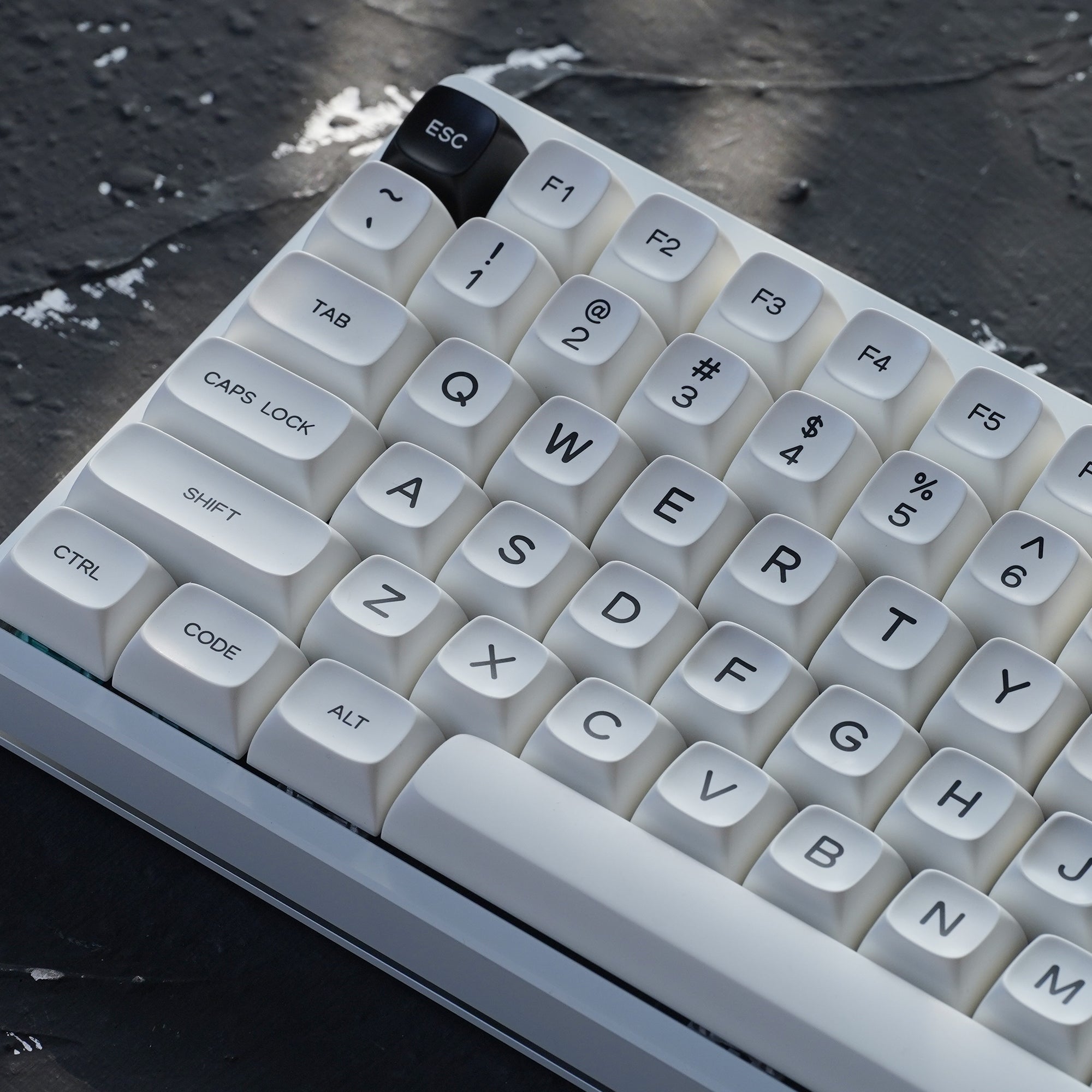 KBDfans PGA Profile Black And White Doubleshot Keycaps Set ABS Material Fit Cherry MX switches 61/63/67/68/84/87/104keys