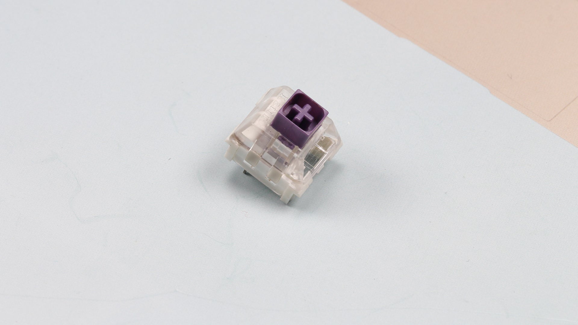Kailh Box Royal Switches Tactile 3Pins MX Style For Mechanical Keyboard Kailh Box Royal Switches Tactile 3Pins MX Style For Mechanical Keyboard