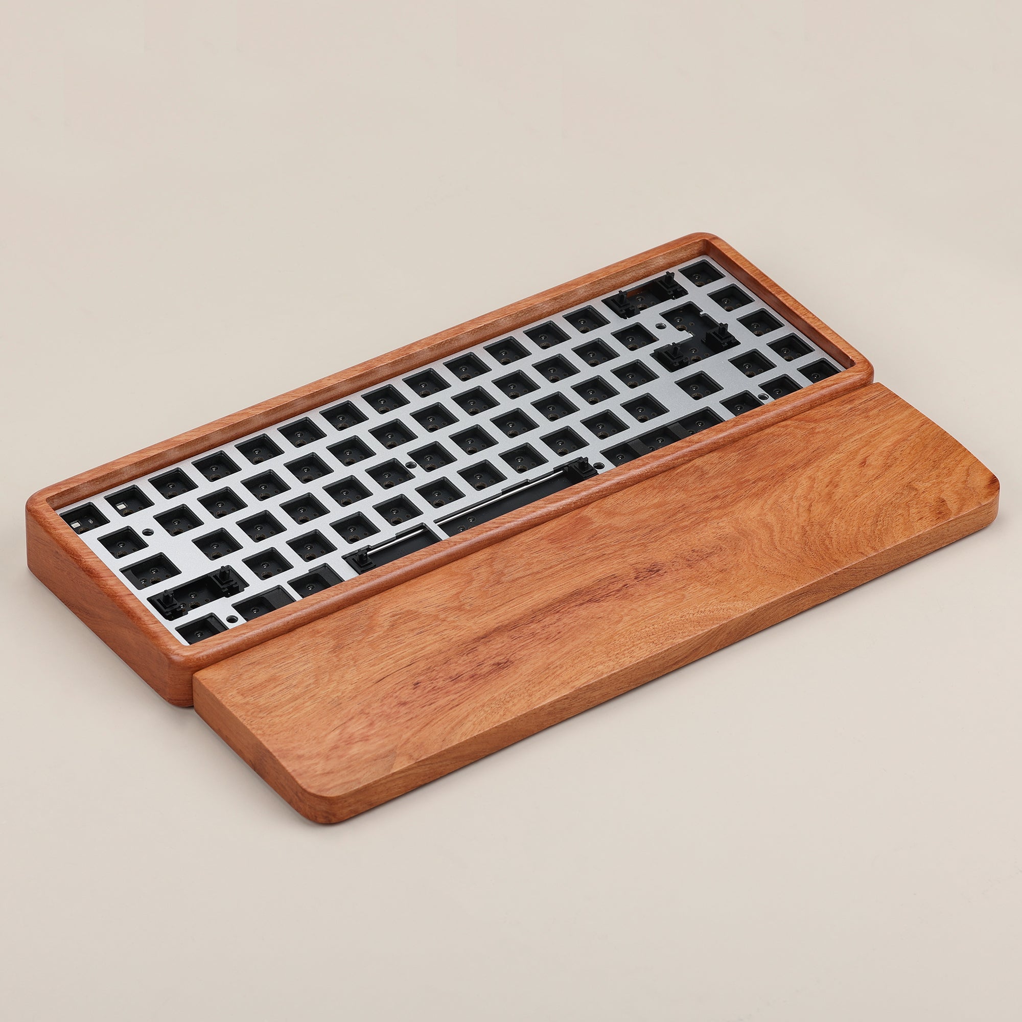 KBDfans 65% Wooden Case Hot-Swap Mechanical Keyboard DIY KIT With Wrist Tray Mount KBDfans 65% Wooden Case Hot-Swap Mechanical Keyboard DIY KIT With Wrist Tray Mount