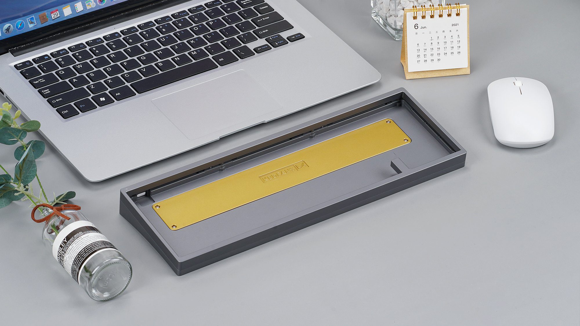 KBD67 V3 Gasket Mount Aluminum Case KBD67 V3 Gasket Mount Aluminum Case