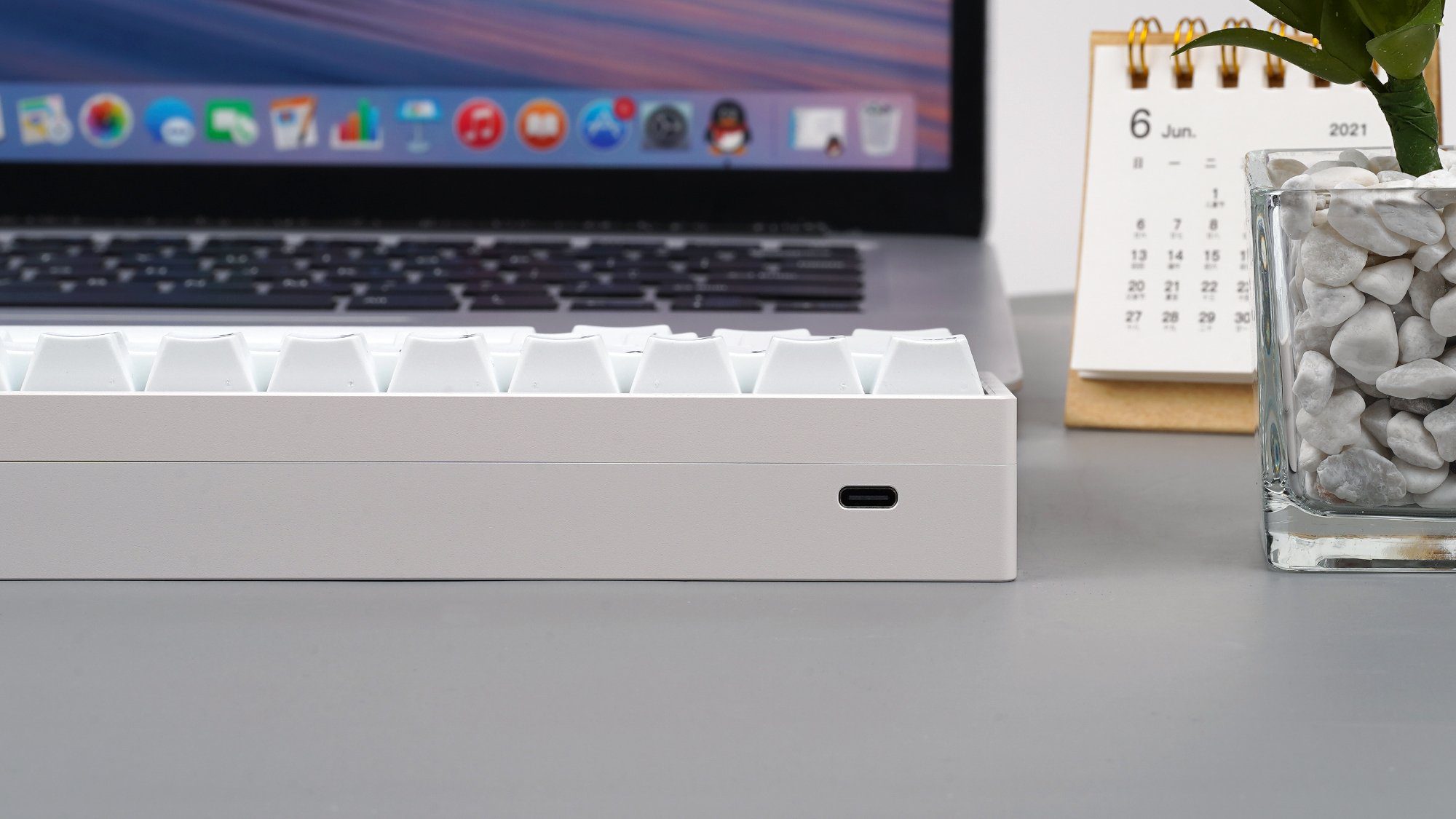 KBD67 V3 Gasket Mount Aluminum Case KBD67 V3 Gasket Mount Aluminum Case